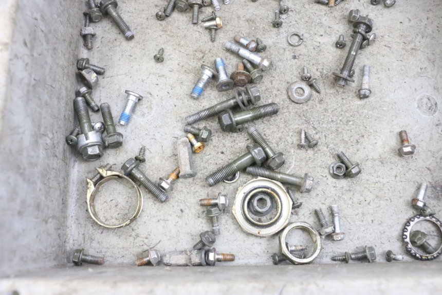 photo de BOLSA DE TORNILLERÍA JM MOTORS OLDIES GT 4T 50 (2018 - 2025) - Zoom estado de uso