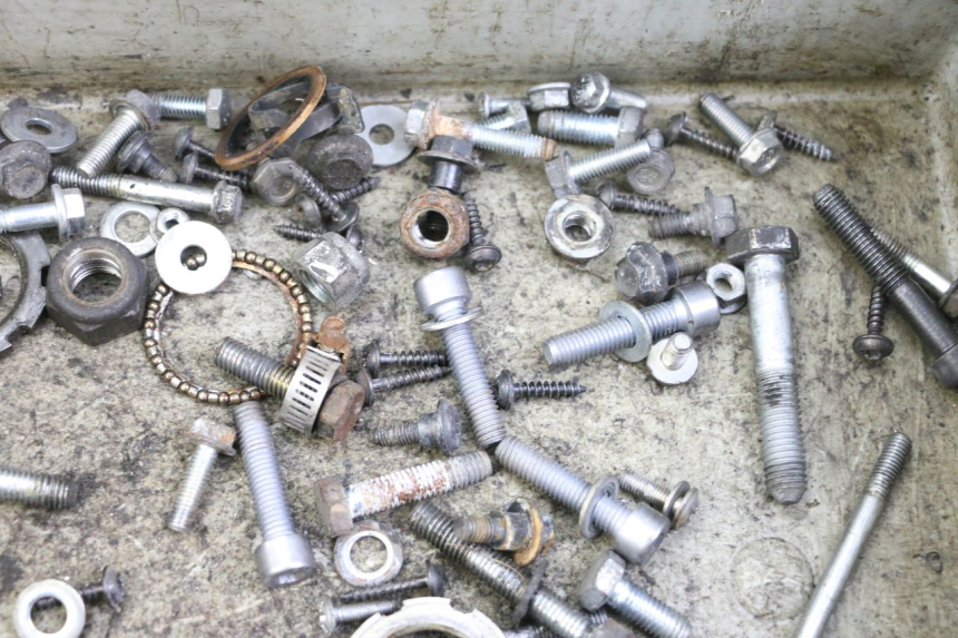photo de BOLSA DE TORNILLERÍA TORNILLO PEUGEOT CITYSTAR 125 (2011 - 2017)