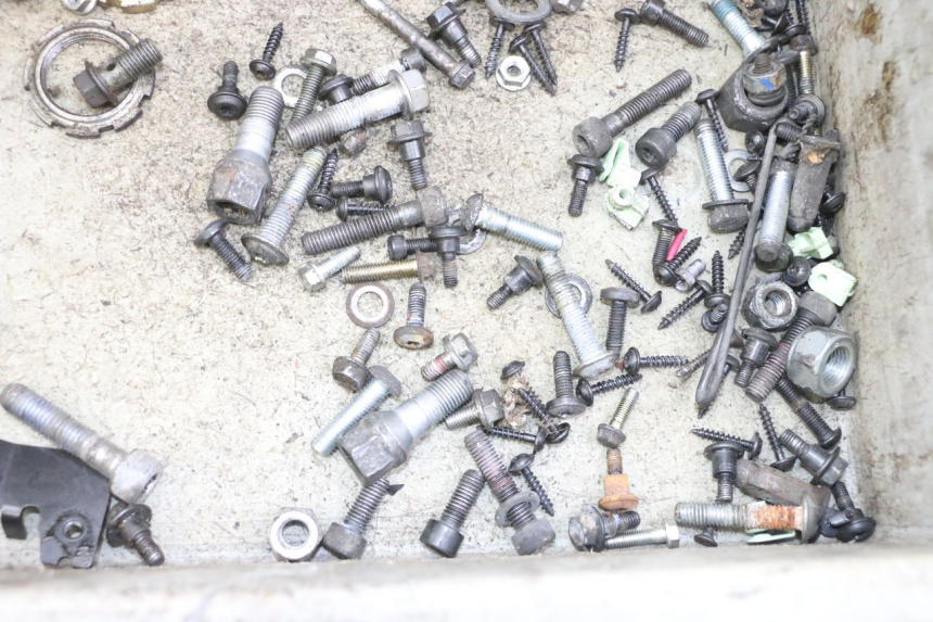 photo de BOLSA DE TORNILLERÍA TORNILLO PEUGEOT CITYSTAR 2T 50 (2018 - 2021)