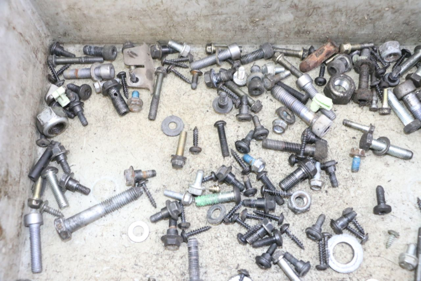photo de BOLSA DE TORNILLERÍA TORNILLO PEUGEOT CITYSTAR 50 (2013 - 2017)