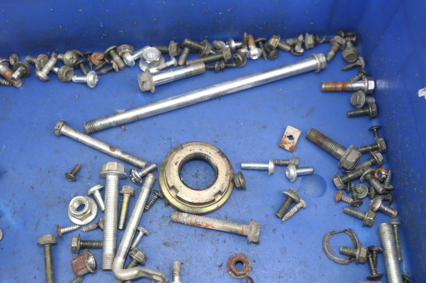 photo de TORNILLOS PEUGEOT SUM UP 125 (2008 - 2013)