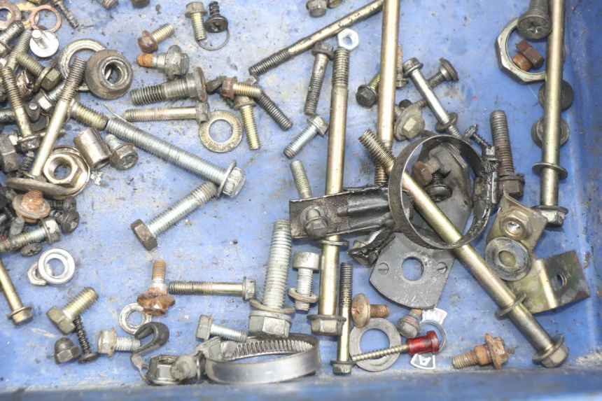 photo de BOLSA DE TORNILLERÍA TORNILLO PEUGEOT SV 125 (1991 - 1994)
