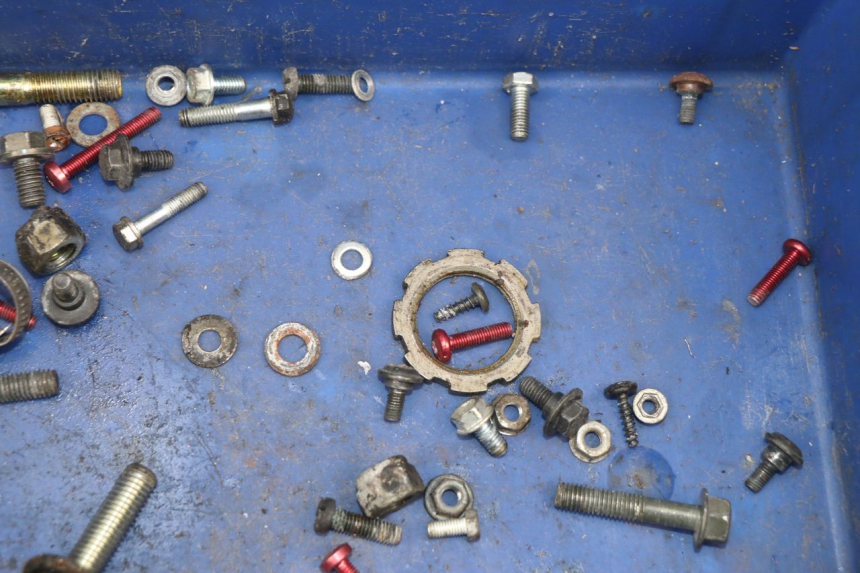 photo de BOLSA DE TORNILLERÍA TORNILLO PEUGEOT TREKKER 50 (1998 - 2004)