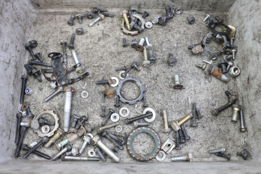 photo de TORNILLOS PEUGEOT TREKKER TKR 50 (2005 - 2014)