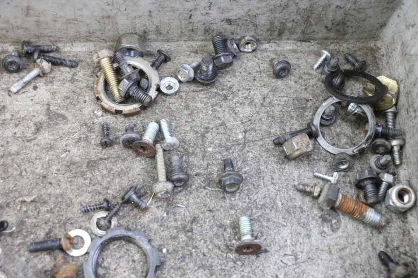 photo de TORNILLOS PEUGEOT TREKKER TKR 50 (2005 - 2014)