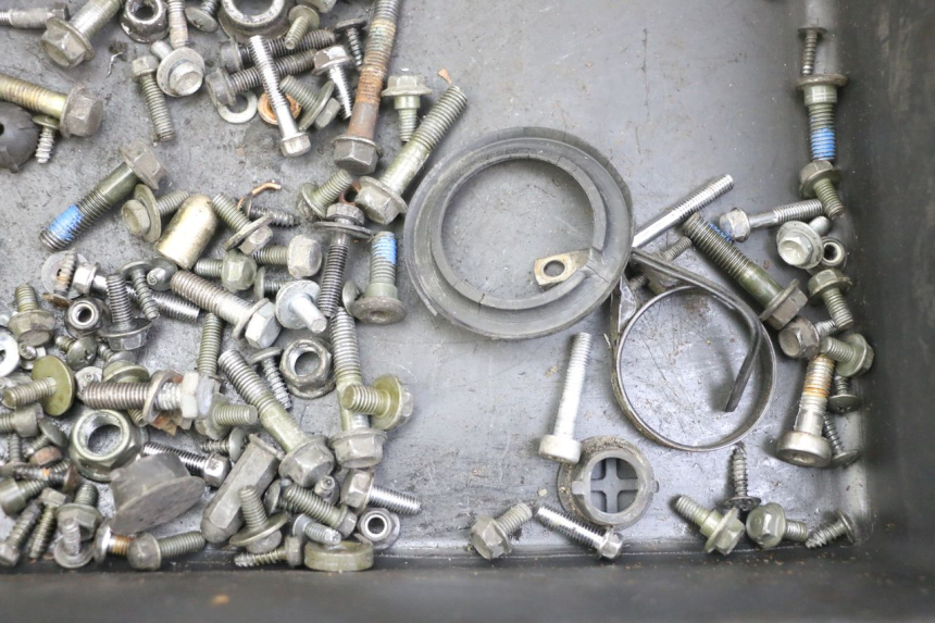 photo de BOLSA DE TORNILLERÍA TORNILLO PEUGEOT TWEET 4T 50 (2018 - 2020)