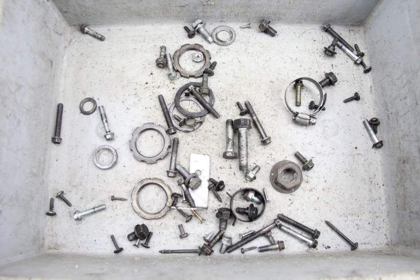 photo de TORNILLOS PEUGEOT VIVACITY 100 (1999 - 2008)