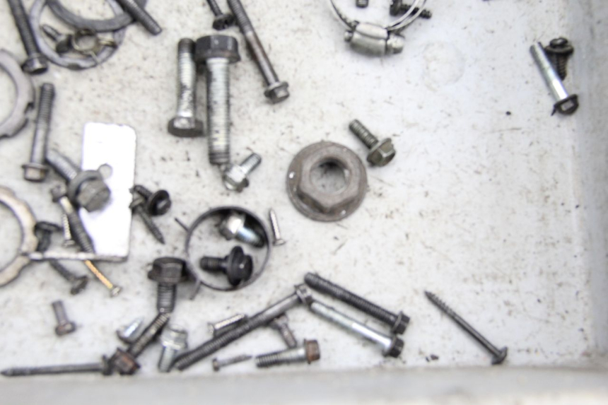 photo de TORNILLOS PEUGEOT VIVACITY 100 (1999 - 2008)