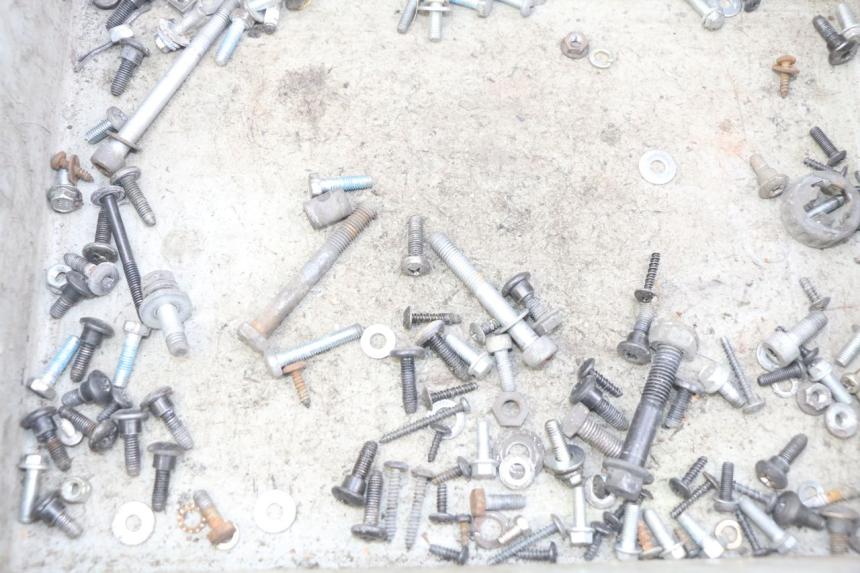 photo de BOLSA DE TORNILLERÍA TORNILLO PIAGGIO VESPA PRIMAVERA 2T 50 (2013 - 2018)