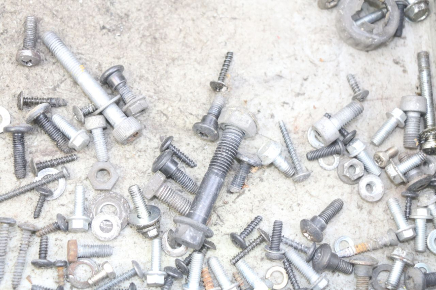 photo de BOLSA DE TORNILLERÍA TORNILLO PIAGGIO VESPA PRIMAVERA 2T 50 (2013 - 2018)