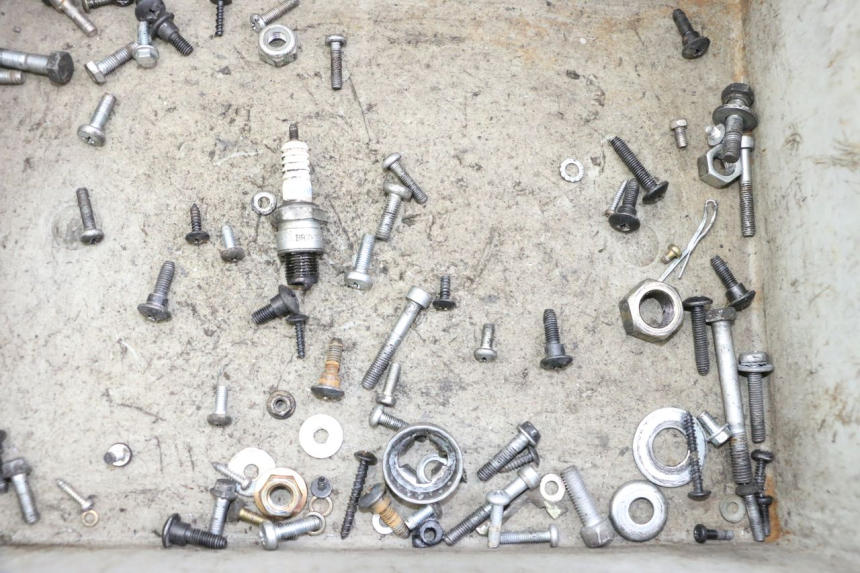 photo de BOLSA DE TORNILLERÍA TORNILLO PIAGGIO ZIP 2T 50 (2009 - 2019)