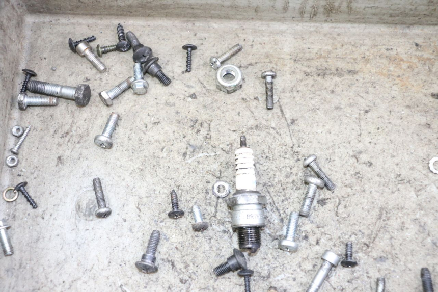 photo de BOLSA DE TORNILLERÍA TORNILLO PIAGGIO ZIP 2T 50 (2009 - 2019)