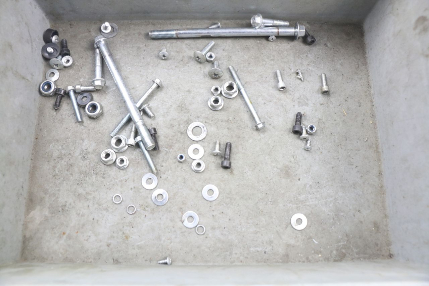 photo de TORNILLOS POCKET BIKE CROSS 50