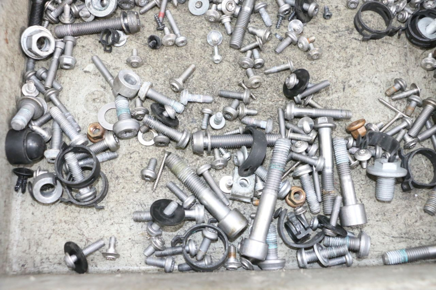 photo de TORNILLOS BMW R GS 1250 (2021 - 2024) - Otra perspectiva