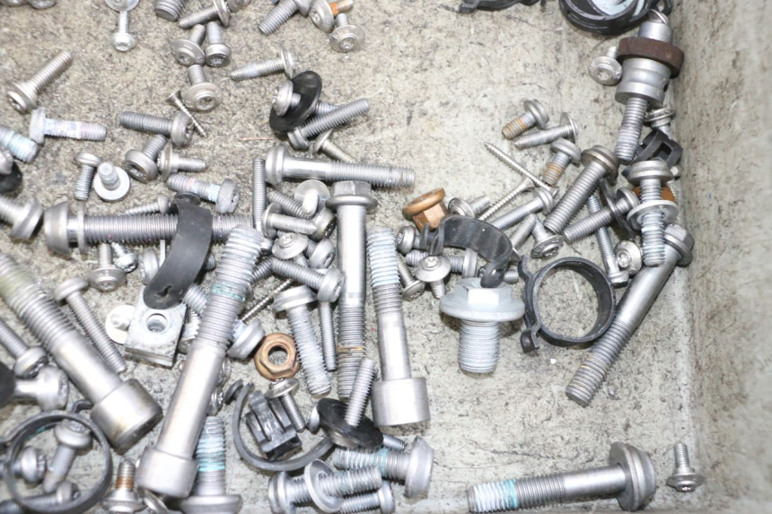 photo de TORNILLOS BMW R GS 1250 (2021 - 2024) - Primer plano técnico