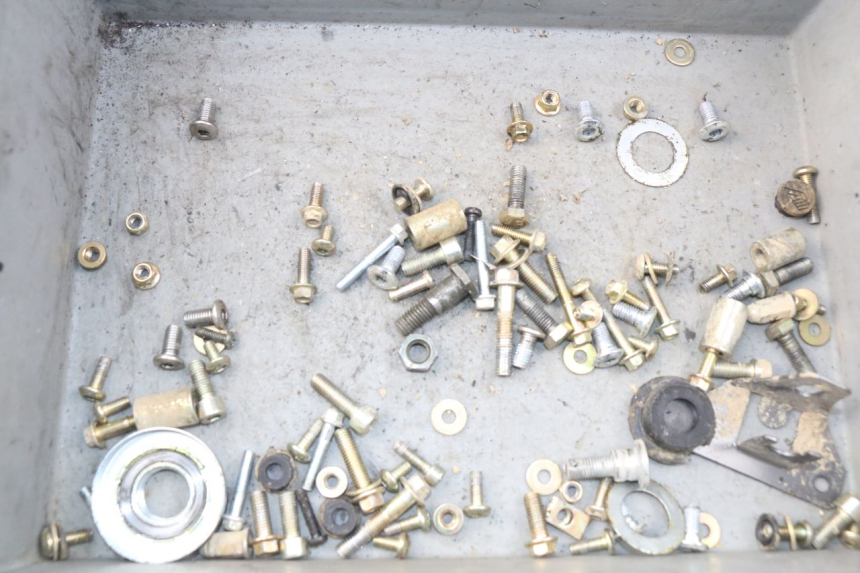 photo de BOLSA DE TORNILLERÍA TORNILLO APOLLO RFZ 150