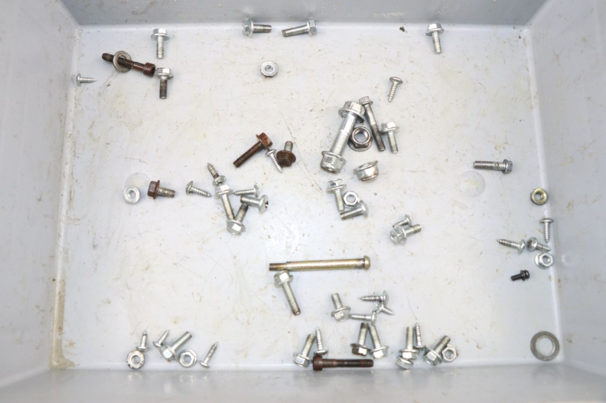 photo de BOLSA DE TORNILLERÍA TORNILLO TNT MOTOR ROMA 10' 4T 50 (2007 - 2018)