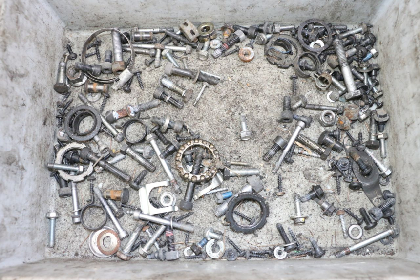 photo de TORNILLOS PEUGEOT SATELIS 125 (2013 - 2018)