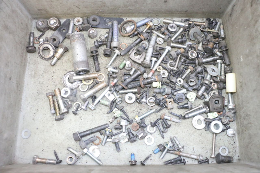 photo de TORNILLOS PEUGEOT SATELIS 125 (2013 - 2018)
