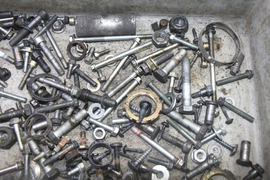 photo de TORNILLOS PEUGEOT SATELIS 125 (2013 - 2018)