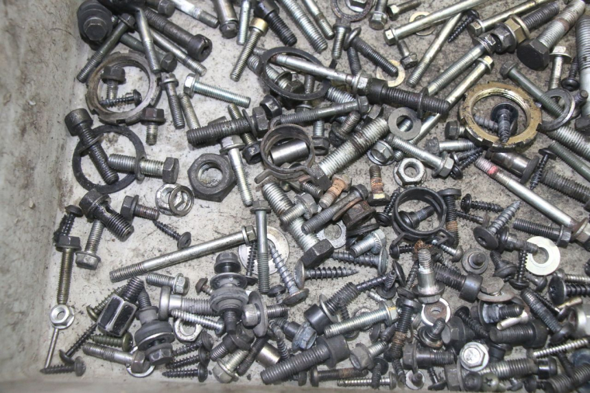 photo de TORNILLOS PEUGEOT SATELIS 125 (2013 - 2018)