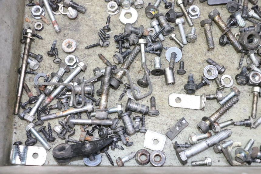 photo de BOLSA DE TORNILLERÍA TORNILLO PEUGEOT SATELIS 125 (2010 - 2012)