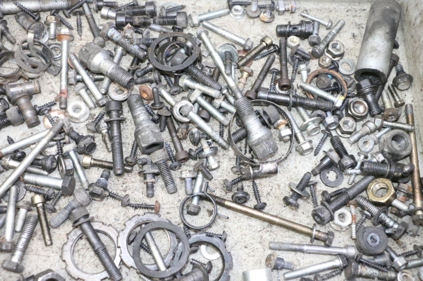 photo de TORNILLOS PEUGEOT SATELIS 125 (2013 - 2018)