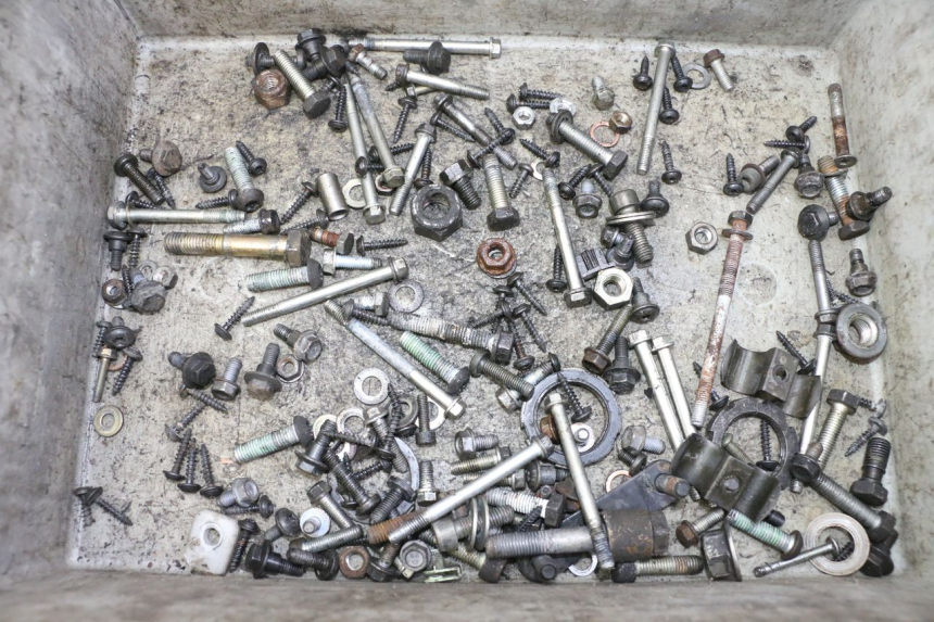 photo de BOLSA DE TORNILLERÍA TORNILLO PEUGEOT SATELIS 125 (2006 - 2009)