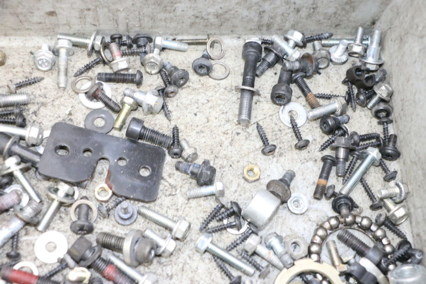 photo de TORNILLOS PEUGEOT SATELIS 125 (2013 - 2018) - Vista general del producto