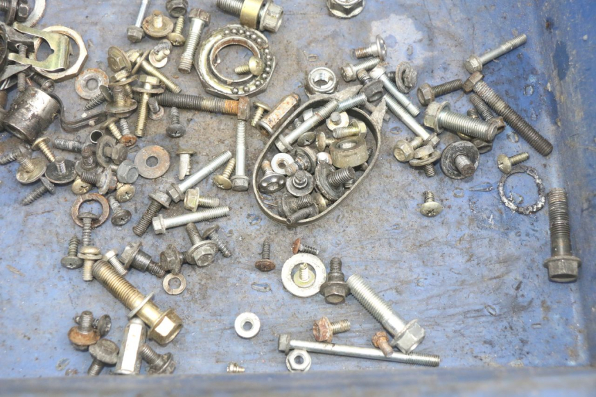 photo de BOLSA DE TORNILLERÍA TORNILLO HONDA SCV LEAD 100 (2003 - 2007)
