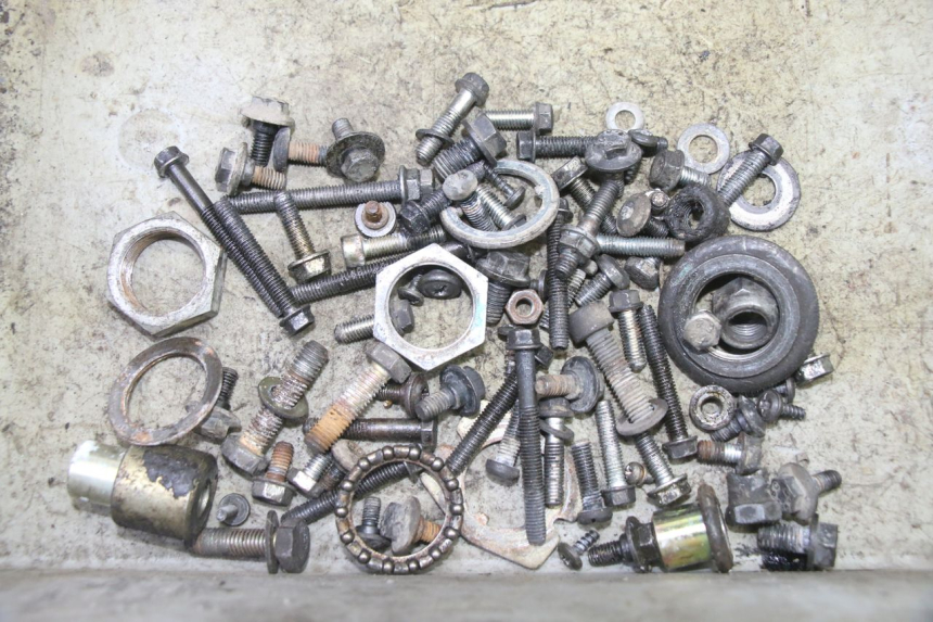 photo de TORNILLOS PEUGEOT SPEEDAKE 50 (1995 - 1997)
