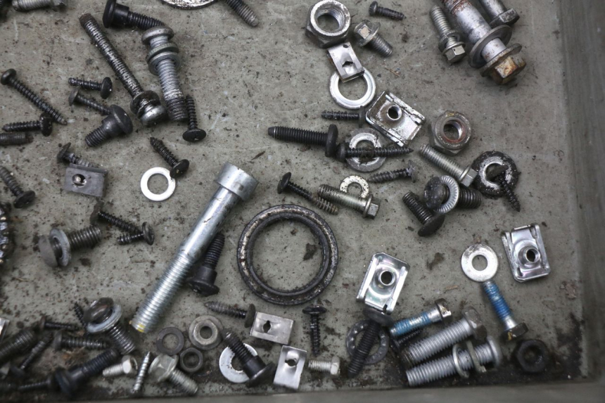 photo de BOLSA DE TORNILLERÍA TORNILLO APRILIA SR 2T 50 (2018 - 2022)