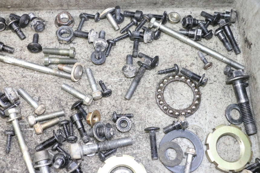 photo de TORNILLOS PEUGEOT STREETZONE I NAKED 2T 50 (2018 - 2020)