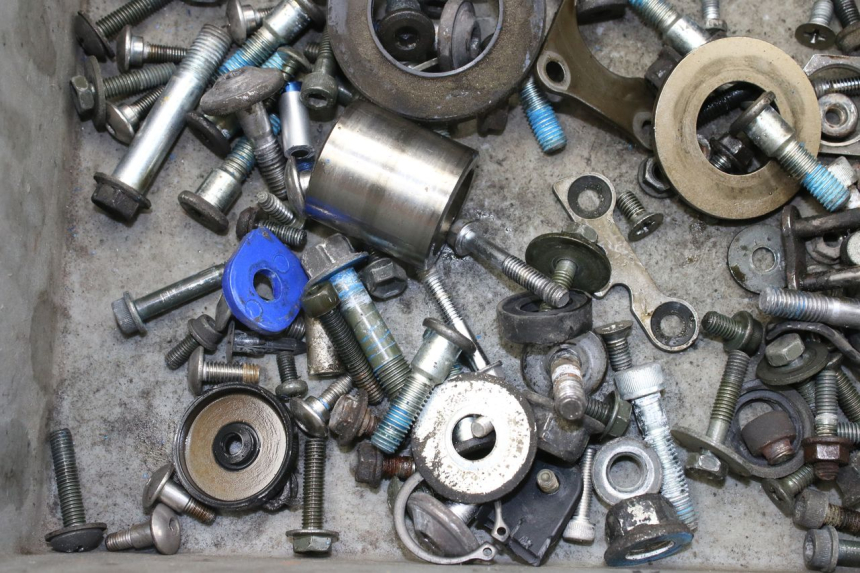 photo de TORNILLOS SUZUKI GSF S BANDIT 600 (2000 - 2004)