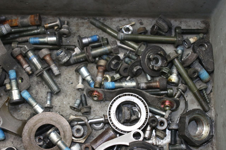 photo de TORNILLOS SUZUKI GSF S BANDIT 600 (2000 - 2004)