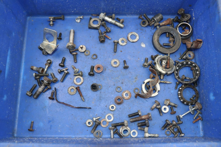 photo de BOLSA DE TORNILLERÍA TORNILLO SUZUKI UH BURGMAN 125 (2002 - 2006)