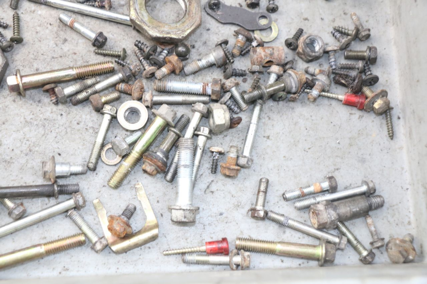 photo de TORNILLOS PEUGEOT SV 80 (1993 - 1997)