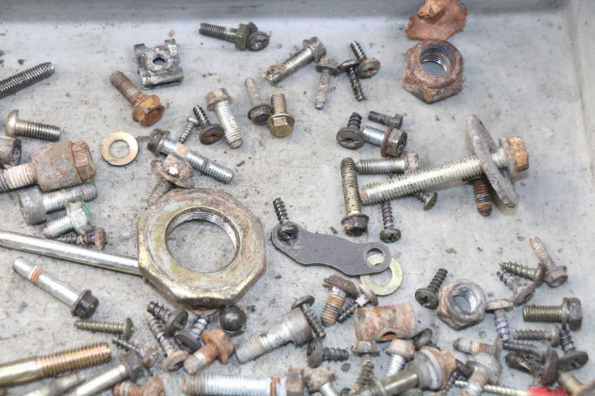 photo de TORNILLOS PEUGEOT SV 80 (1993 - 1997)