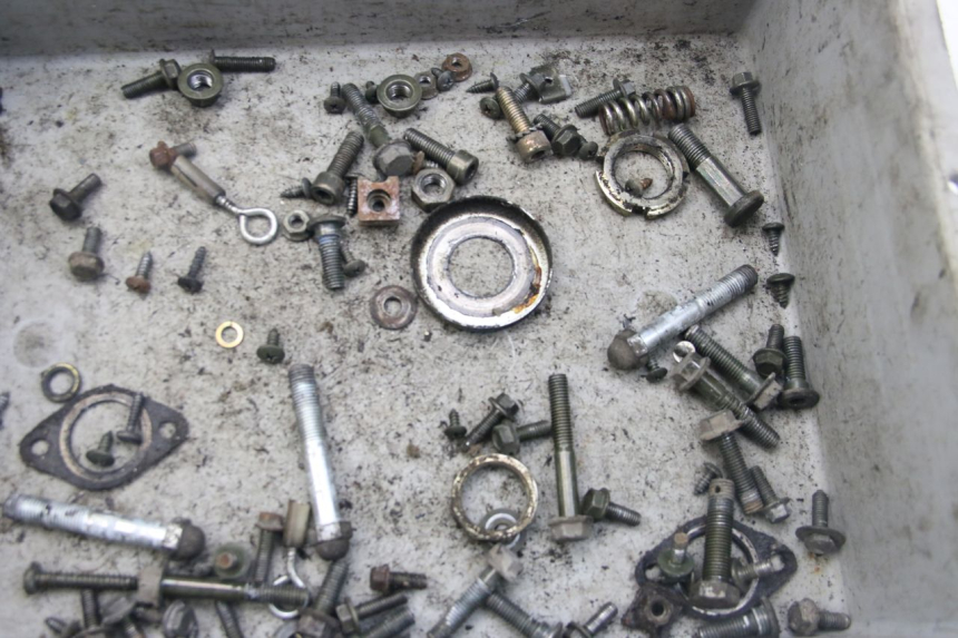 photo de BOLSA DE TORNILLERÍA TORNILLO TNT MOTOR GRIDO 2T 50 (2010 - 2019)