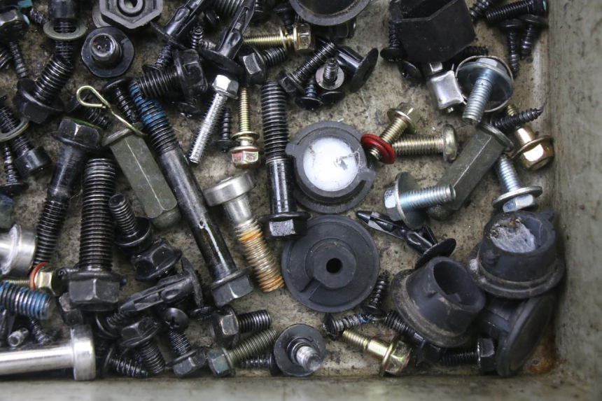 photo de TORNILLOS PEUGEOT TWEET 4T 50 (2023 - 2025)