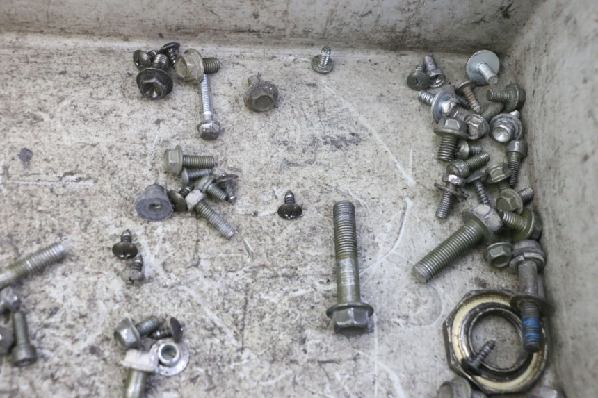 photo de BOLSA DE TORNILLERÍA TORNILLO PEUGEOT TWEET 4T 50 (2018 - 2020)