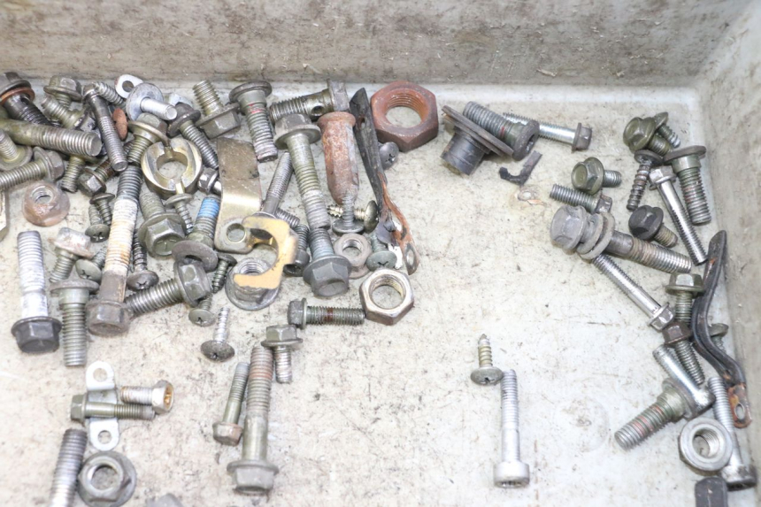 photo de TORNILLOS PEUGEOT TWEET PRO CARGO 50 (2018 - 2020) - Otra perspectiva