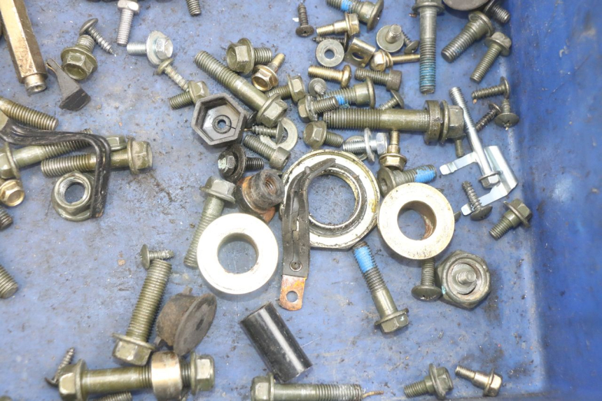 photo de BOLSA DE TORNILLERÍA TORNILLO PEUGEOT TWEET 125 (2018 - 2021)