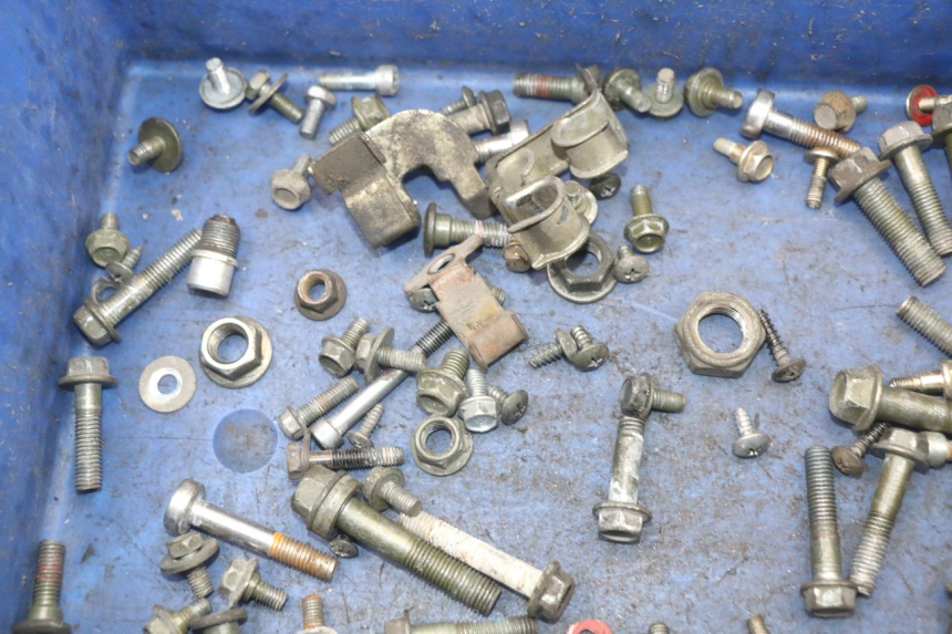 photo de BOLSA DE TORNILLERÍA TORNILLO PEUGEOT TWEET 125 (2018 - 2021)