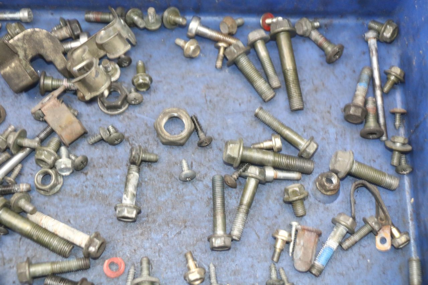 photo de BOLSA DE TORNILLERÍA TORNILLO PEUGEOT TWEET 125 (2018 - 2021)