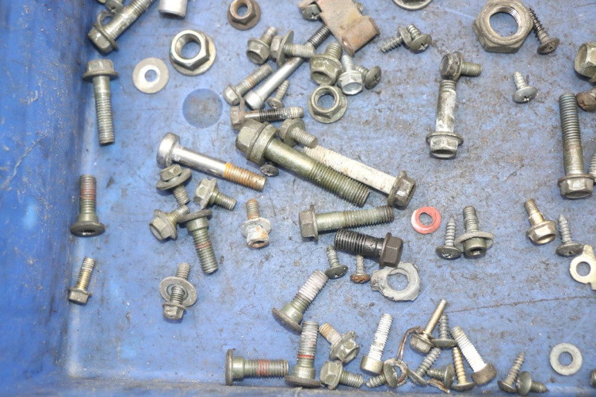 photo de BOLSA DE TORNILLERÍA TORNILLO PEUGEOT TWEET 125 (2018 - 2021)