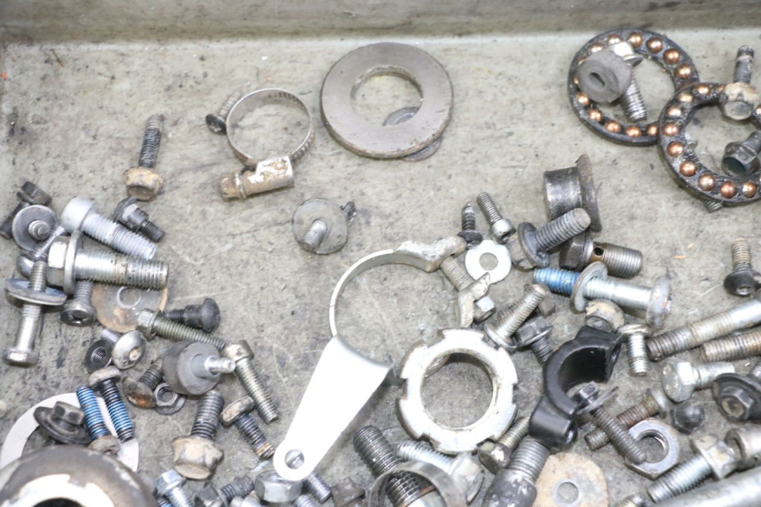 photo de TORNILLOS YAMAHA TZR 50 (2008 - 2016) - Zoom estado de uso