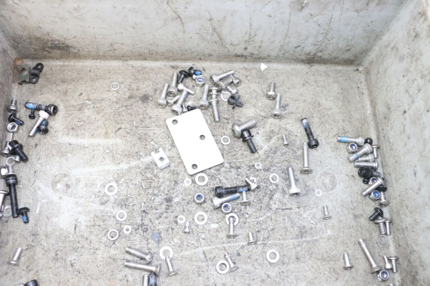 photo de TORNILLOS DUALTRON VICTOR LIMITED 1