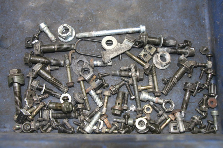 photo de BOLSA DE TORNILLERÍA TORNILLO PEUGEOT VIVACITY NEW 2T 50 (2008 - 2017)