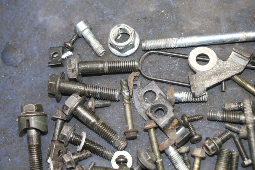 photo de BOLSA DE TORNILLERÍA TORNILLO PEUGEOT VIVACITY NEW 2T 50 (2008 - 2017)